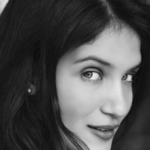 Meet your Posher, Costanza